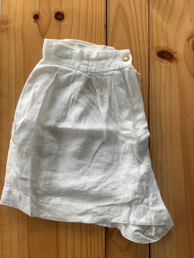 short blanco