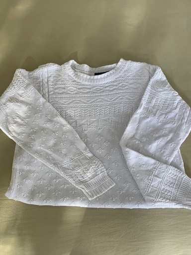 sweater blanco
